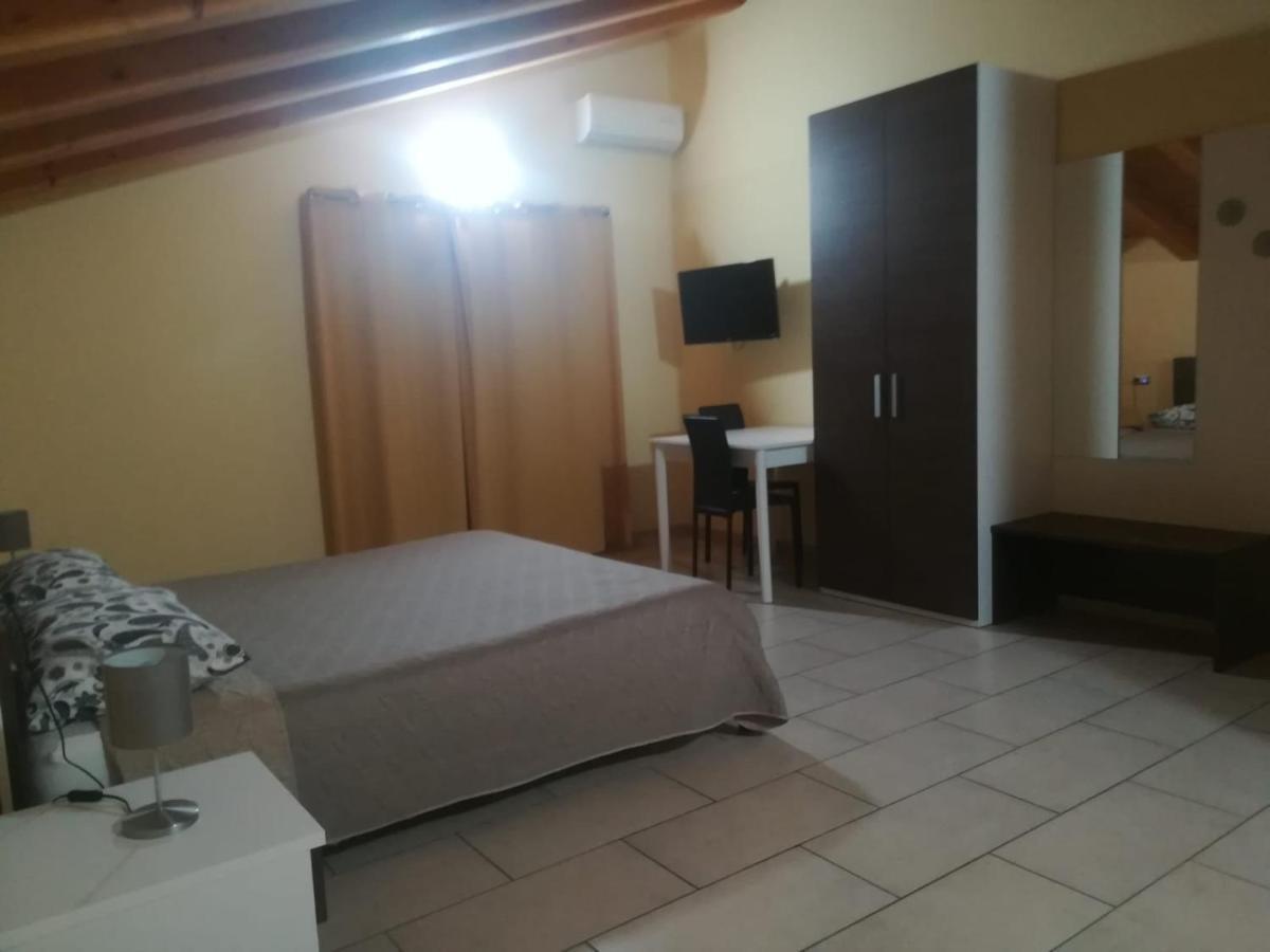 Bed and Breakfast I Colori Dell'Etna Сан-Джованни-ла- Пунт Экстерьер фото