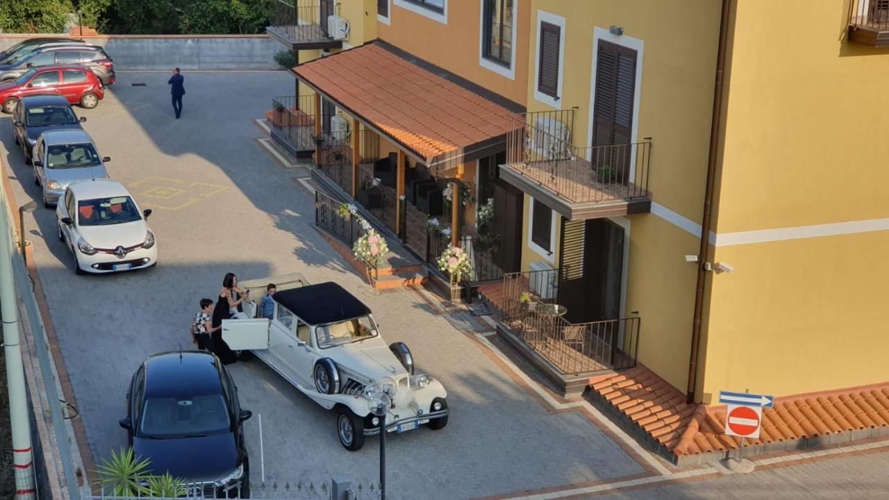 Bed and Breakfast I Colori Dell'Etna Сан-Джованни-ла- Пунт Экстерьер фото